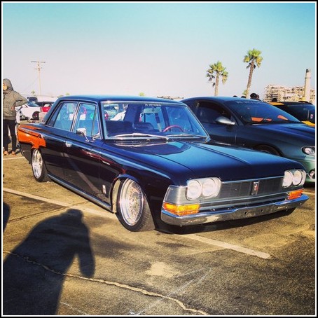 Classic blue car from Auto Explosion’s portfolio